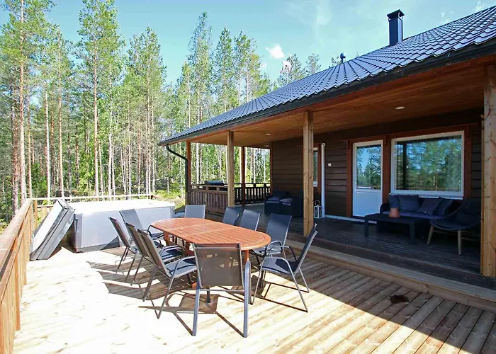 Kaepylinna B - 9 Hloe, Himos Laensihuippu Ski-inout